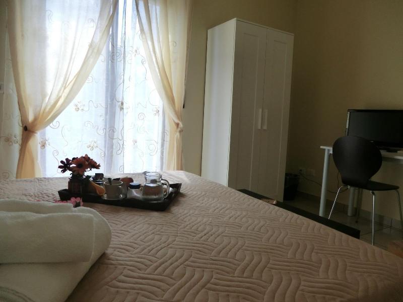 B&B Civico 115 Gaggi Bagian luar foto