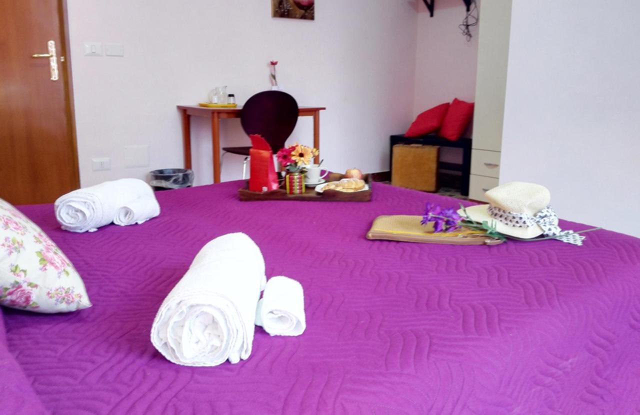 B&B Civico 115 Gaggi Bagian luar foto