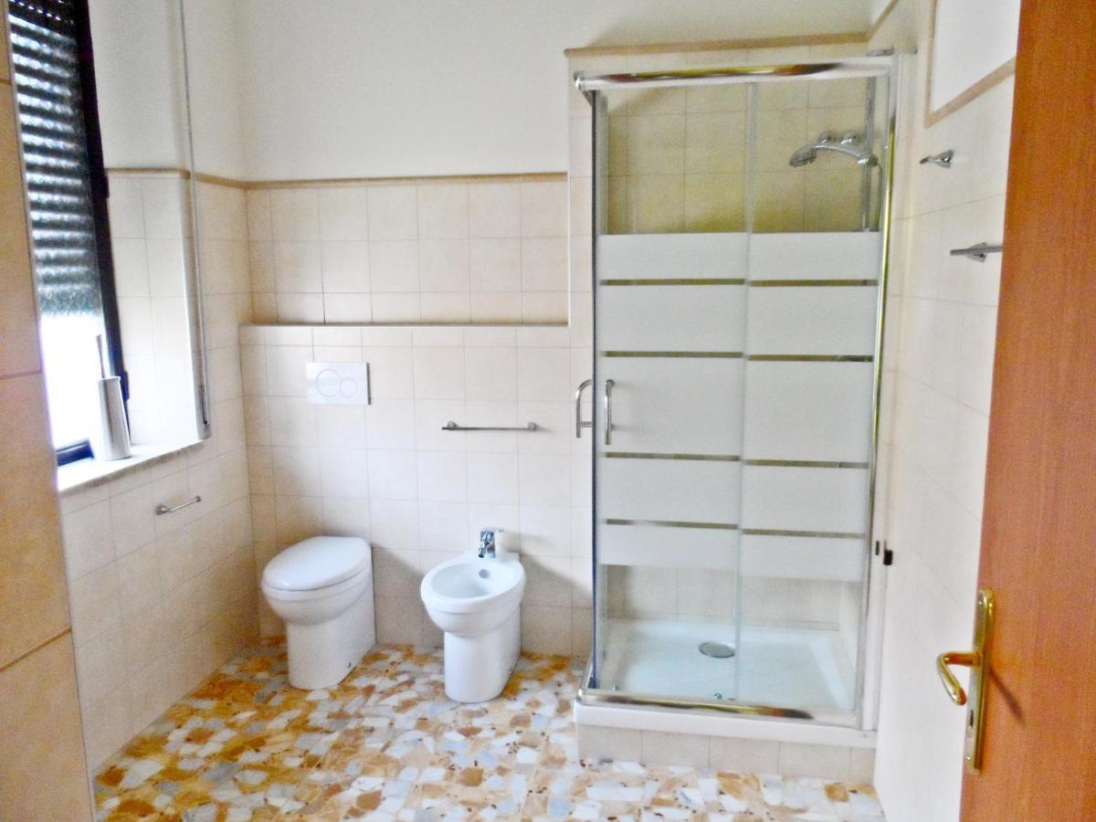 B&B Civico 115 Gaggi Bagian luar foto