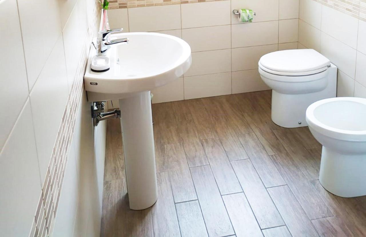 B&B Civico 115 Gaggi Bagian luar foto